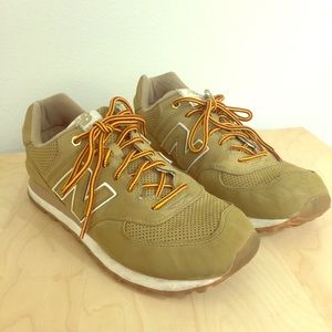 Men’s New Balance sneakers